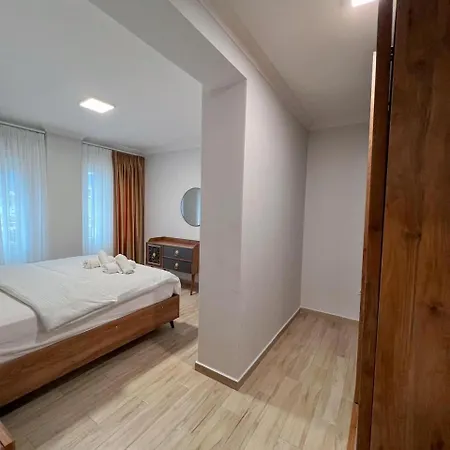 아파트 Bliss 5 Maj 5 *